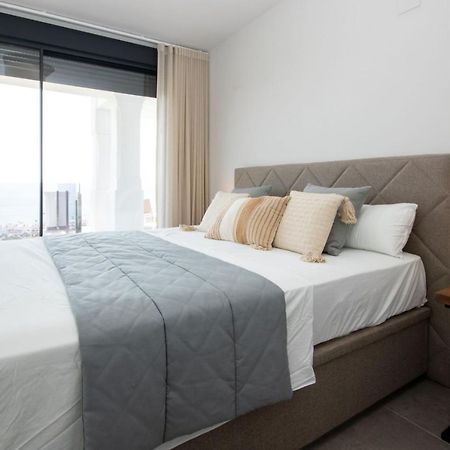 Luxury Apartment Stunning Seaview Bs 3104 Манилва Экстерьер фото