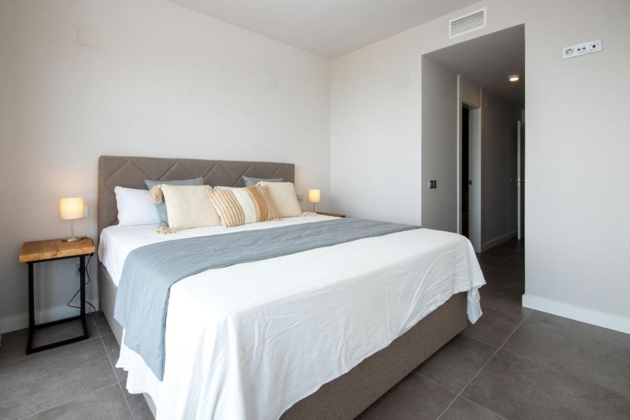 Luxury Apartment Stunning Seaview Bs 3104 Манилва Экстерьер фото