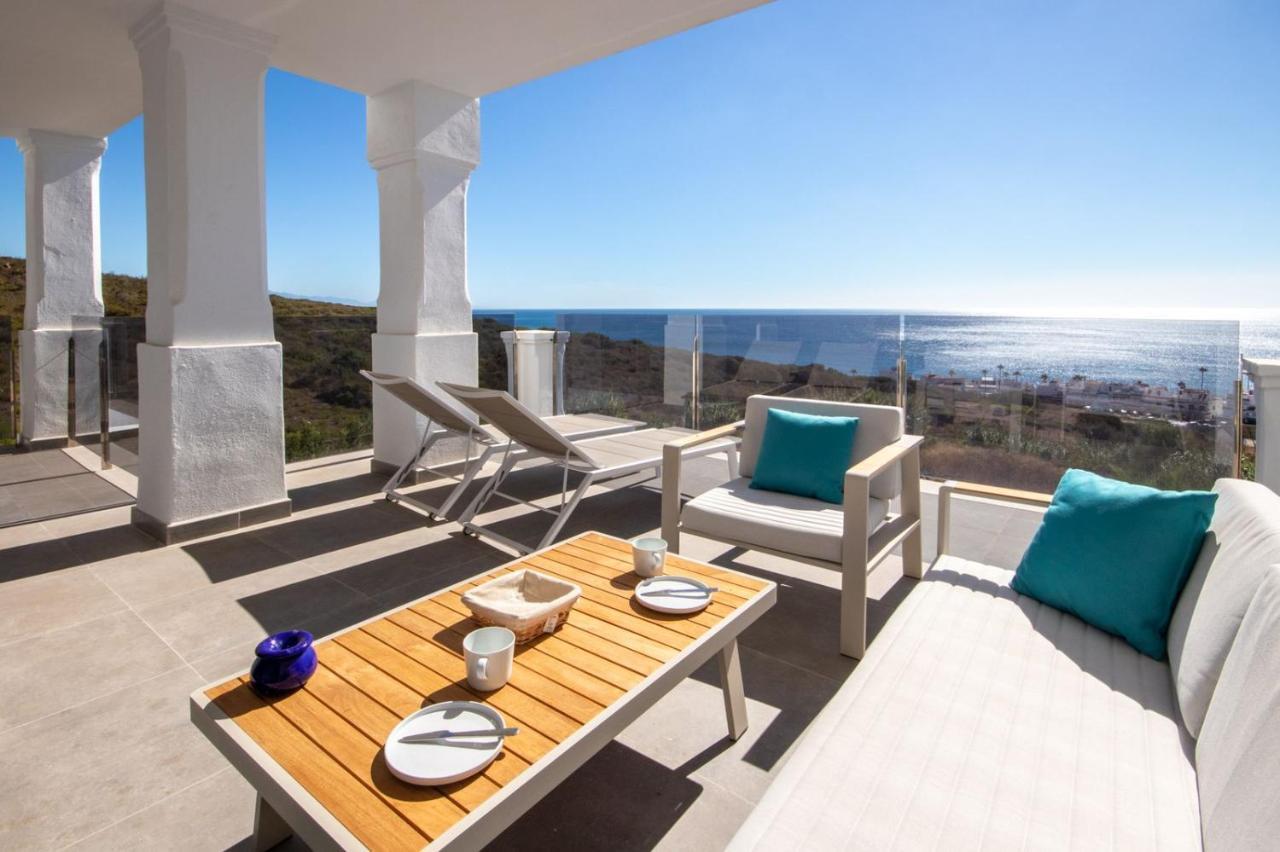 Luxury Apartment Stunning Seaview Bs 3104 Манилва Экстерьер фото