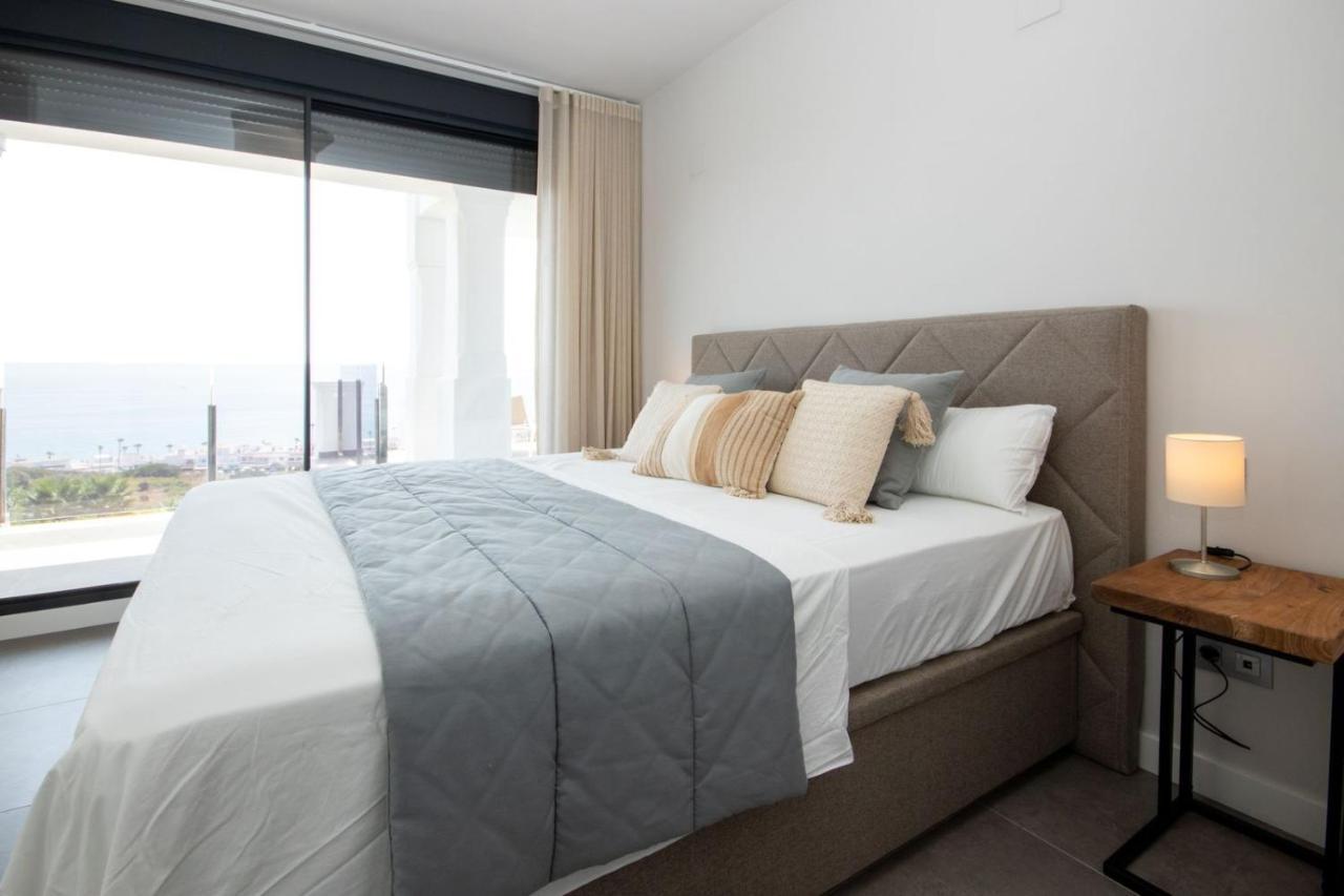 Luxury Apartment Stunning Seaview Bs 3104 Манилва Экстерьер фото