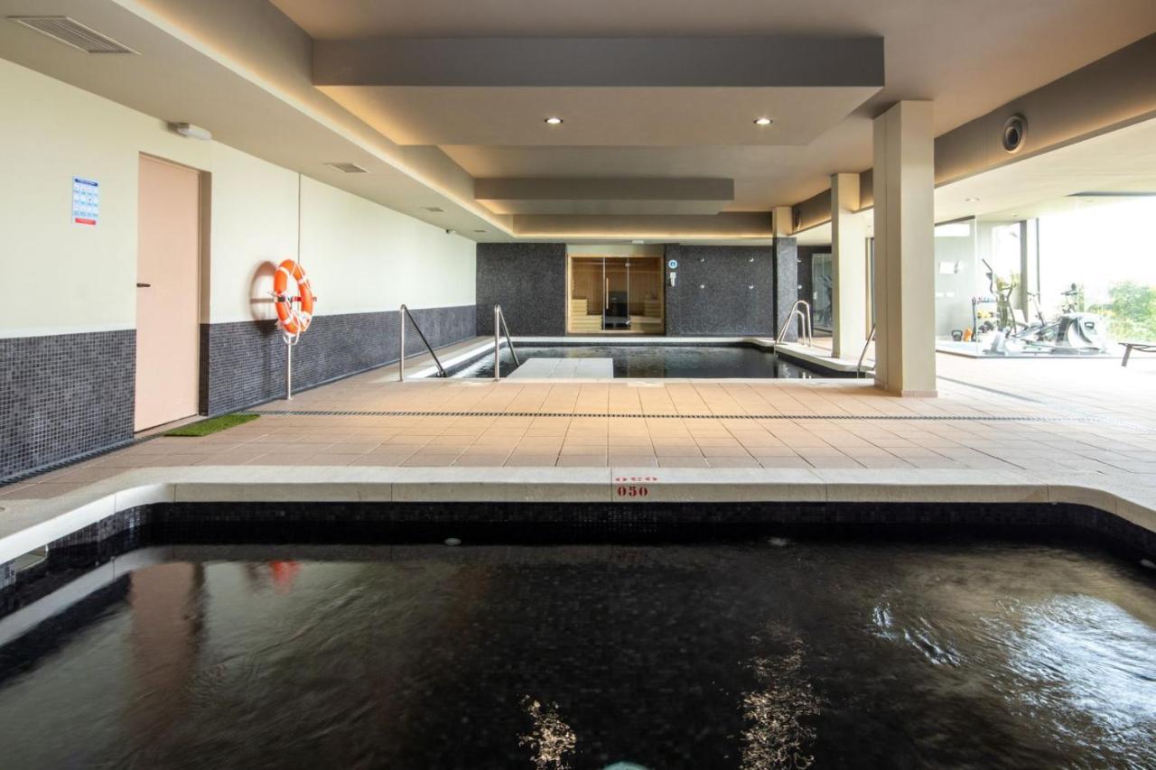 Luxury Apartment Stunning Seaview Bs 3104 Манилва Экстерьер фото