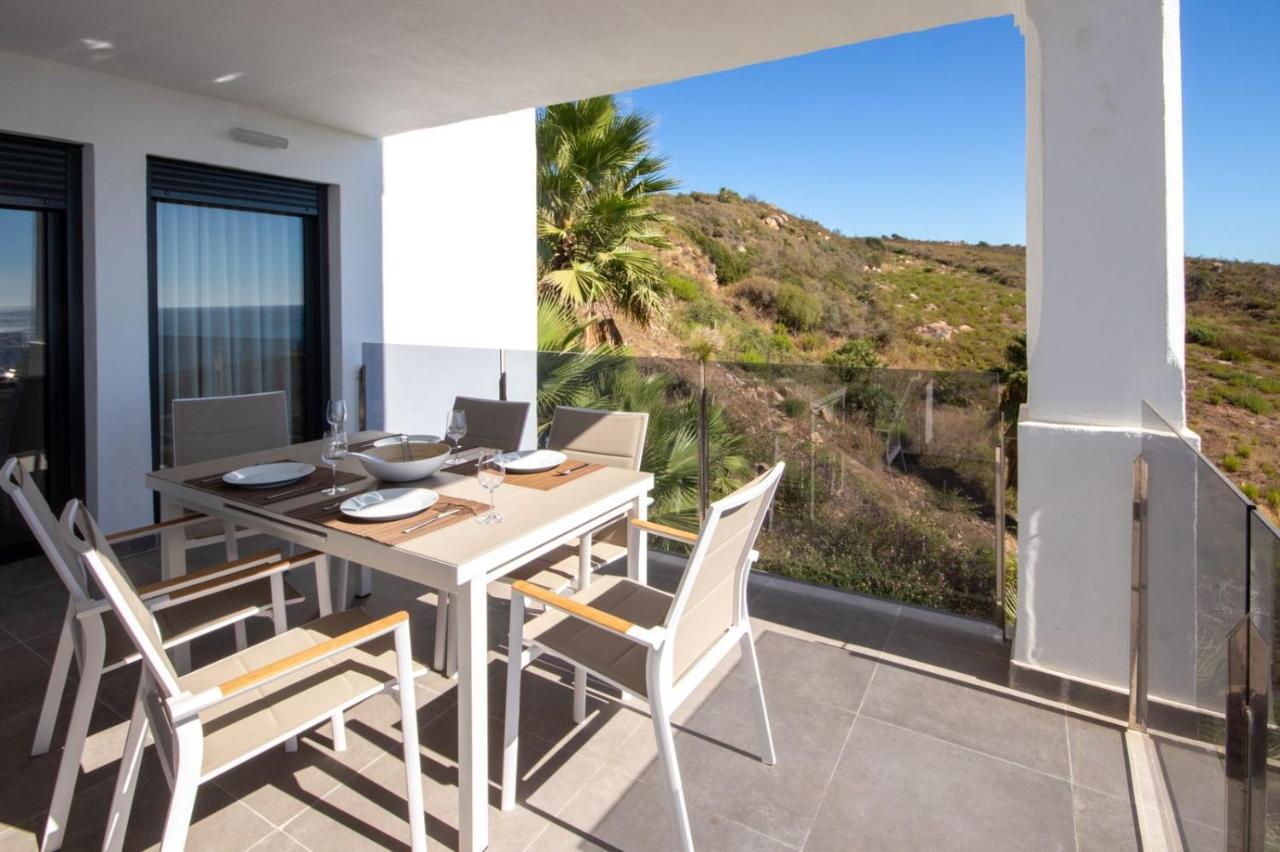 Luxury Apartment Stunning Seaview Bs 3104 Манилва Экстерьер фото